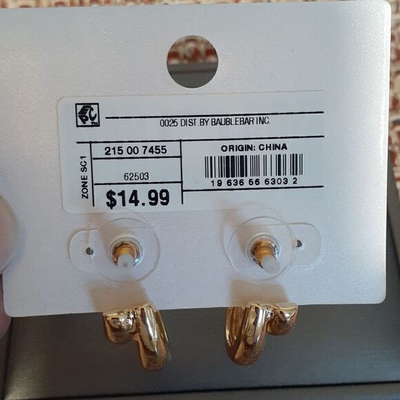 New Double Post Earrings Nickle Free New With Tags Goldtone - Picture 2 of 4